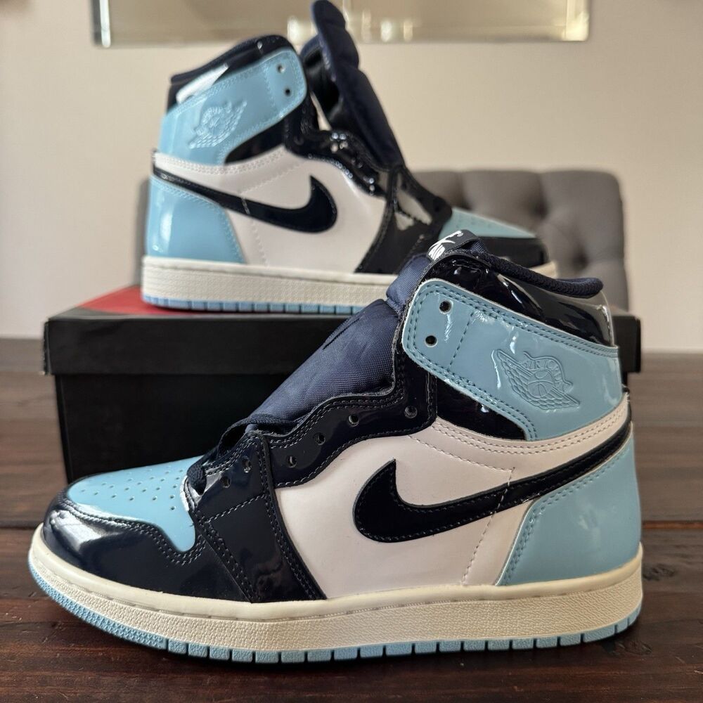 Air Jordan 1 Retro High UNC Patent Blue Chill Shoes